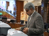 فرماندار تهران رای خود را به صندوق انداخت